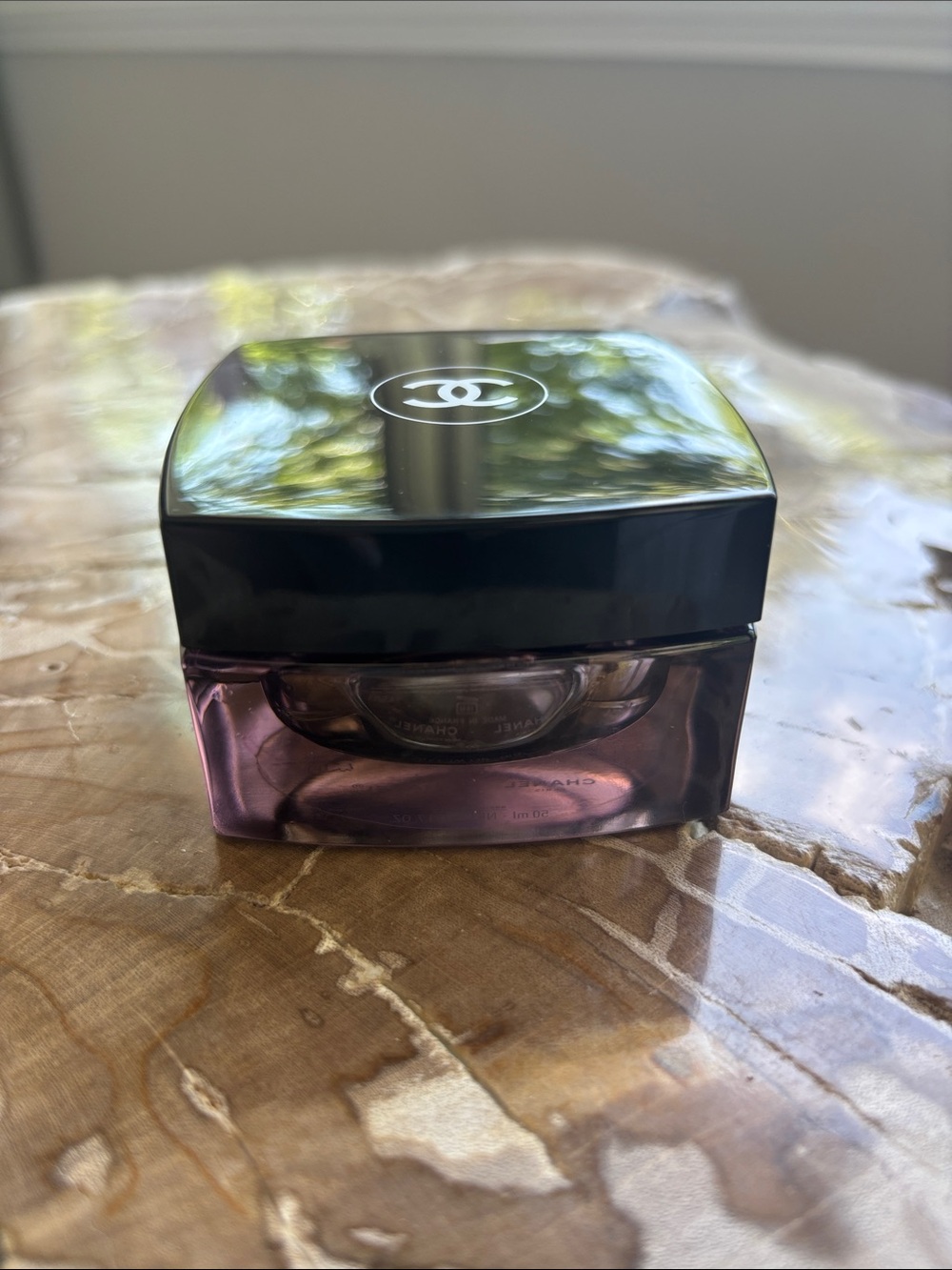 CHANEL Le Lift Crème - Purple and Black Jar - Picture 4 of 4
